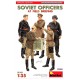 Kit de maqueta Soviet Officers At Field Briefing a escala 1/35