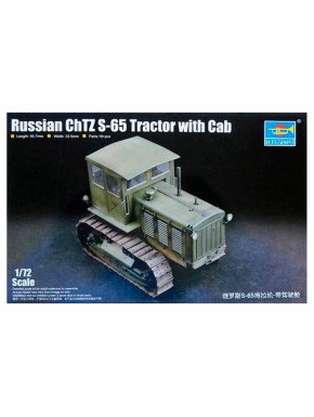 Modèle réduit de tracteur russe ChTZ S-65 avec cabine