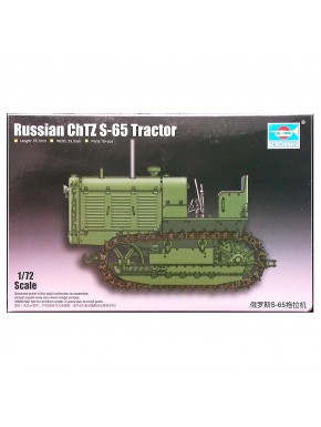 Maquete Trator Russo ChTZ S-65 1/72 da Trumpeter