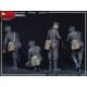 Kit figuras tripulação tanque soviético anos 50 MiniArt