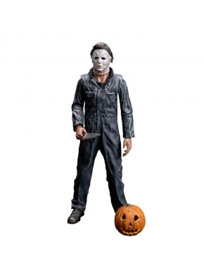 Statue de Michael Myers avec Jack-O-Lantern