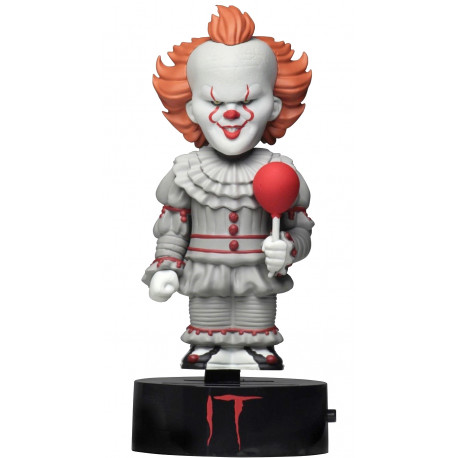 Figura Pennywise It Body Knocker NECA 16 cm
