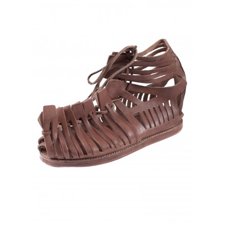 Sandales romaines en cuir marron avec clous