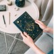 Carnet de gratitude astral avec design doré