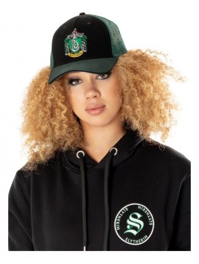 Casquette trucker noire et verte avec blason Serpentard