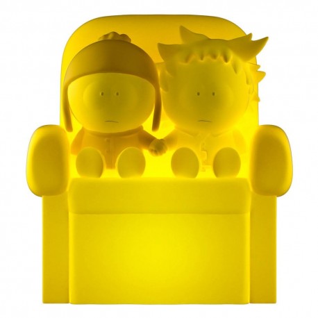Lampe Tweek et Craig de South Park sur un canapé