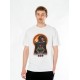 T-shirt blanc Batman avec design anime et fond lunaire