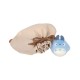 Bolsa bege com cordões e chaveiro Totoro azul