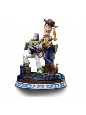 Estátua de Buzz e Woody de Toy Story em polirresina
