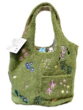 Sac en peluche vert avec broderie Totoro
