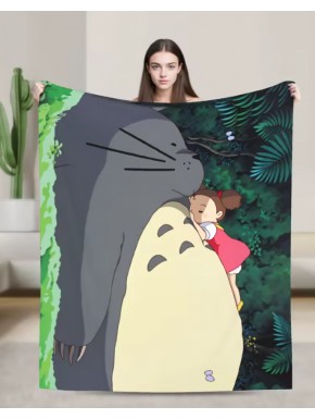 Couverture de sieste avec Totoro et Mei