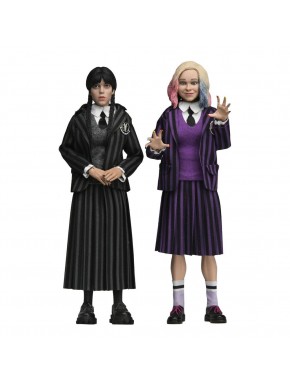 Figurines de Wednesday Addams et Enid en uniforme Nevermore par NECA