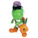 Figurine Yoshi avec casquette, lunettes et sac à dos de Super Mario