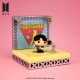 Figura Funko Pop Bitty Stages BTS RM en escenario Dynamite