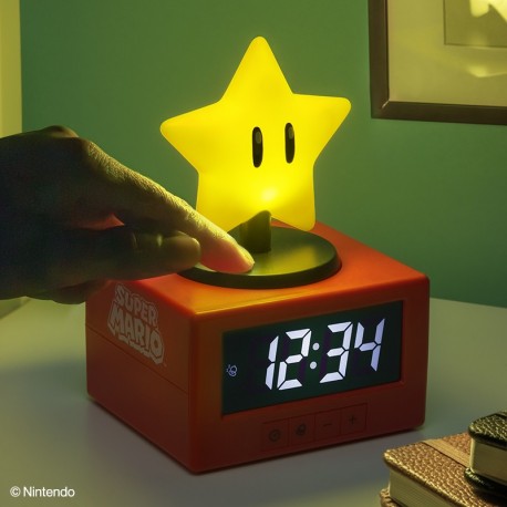 Reloj despertador Super Mario estrella en color amarillo y rojo