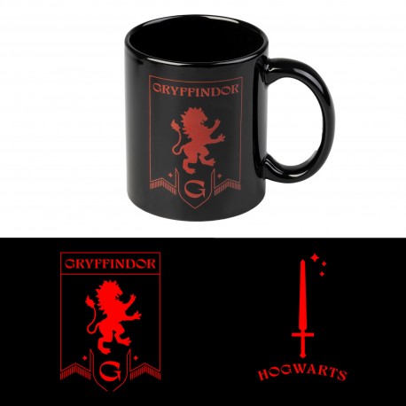 Caneca preta Grifinória com brasão vermelho de Harry Potter