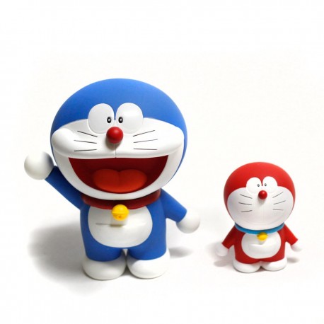 Conjunto 2 Figuras de Vinil Doraemon 18cm