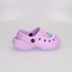 Tamancos infantis do Stitch em lilás e azul pastel