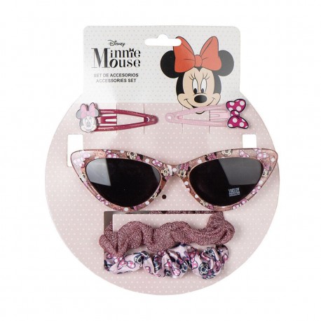 Coffret beauté avec lunettes de soleil élégantes