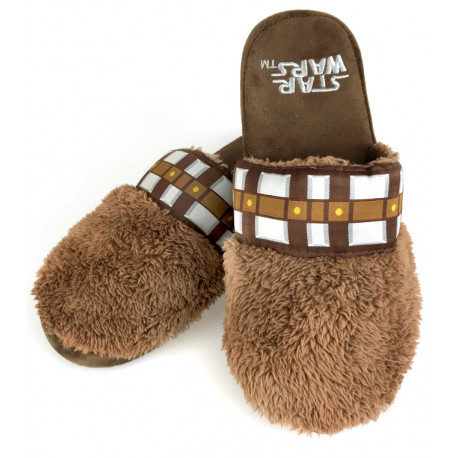 Des Pantoufles Star Wars Chewbacca En Peluche