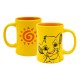 Caneca amarela do Simba com design em relevo
