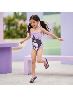 Bañador infantil Hello Kitty con diseño de Kuromi