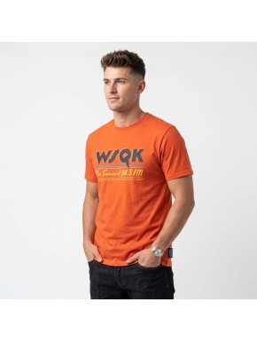 Camiseta naranja Stranger Things con logo WSQK