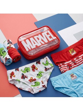 Calzoncillos Marvel con neceser