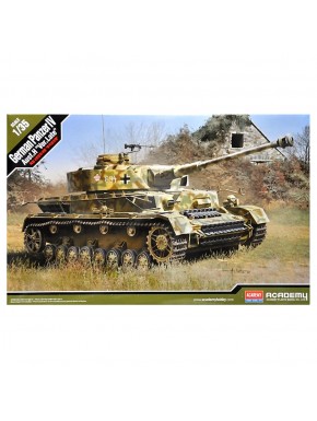 Modèle à l'échelle 1/35 du Panzer IV Ausf. H d'Academy