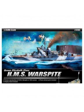 Maquete do couraçado HMS Warspite à escala 1/350