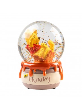 Bola de nieve de Winnie the Pooh con diseño de resina y cristal.