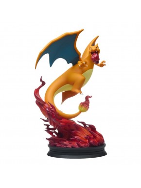 Estatua de Charizard lanzando llamas, Pokémon de Sideshow Collectibles
