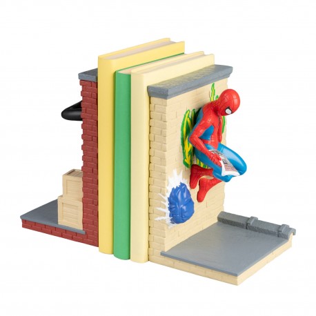 Aparador de livros de resina Spiderman na estante
