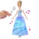 Poupée Cendrillon Disney avec robe bleue et baguette magique
