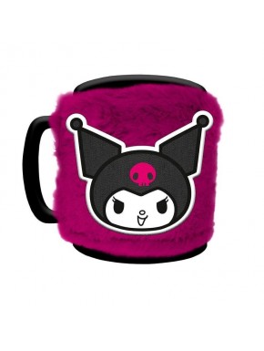 Caneca Kuromi Hello Kitty com capa de pelúcia