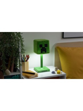 Lámpara verde Minecraft Creeper en mesita junto a cama