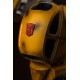 Estatua Bumblebee Transformers de 30 cm en pose dinámica