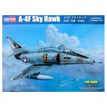 Boîte de la maquette A-4F Sky Hawk 1/48 de HobbyBoss