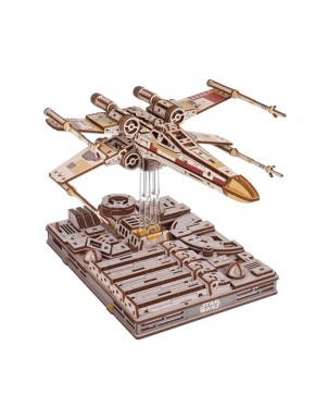 Maquete de madeira X-Wing de Star Wars
