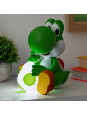 Lámpara de Yoshi de Nintendo sobre un estante