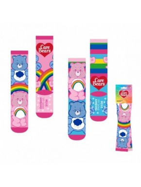 Calcetines coloridos Care Bears con arcoíris y osos.