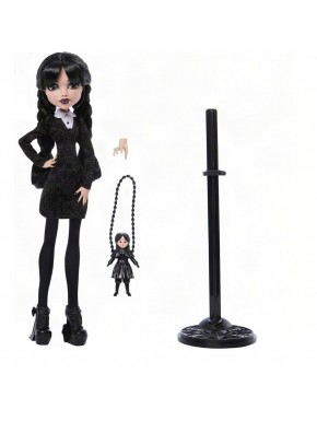 Boneca Wednesday Addams Monster High da Mattel com acessórios
