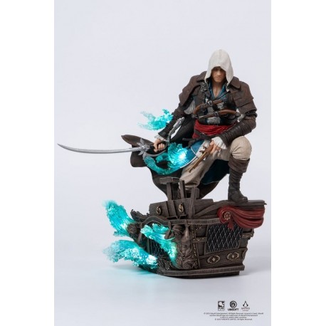 Estátua 1/8 de Edward Kenway de Assassin's Creed sobre um barco