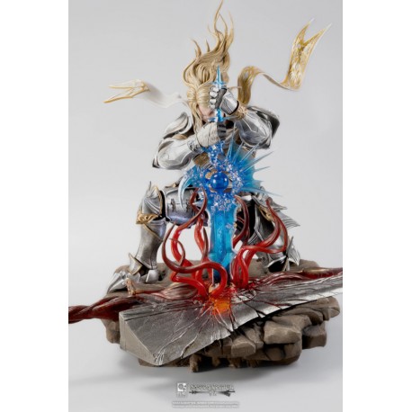 Figure de Siegfried de SOULCALIBUR III avec effets LED