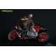 Figura Yaiba Kusanagi com moto de Cyberpunk 2077