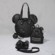 Bolsa preta com tachas Minnie Mouse da Loungefly