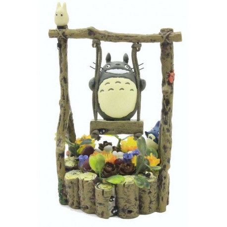 Figura Totoro en columpio 13cm