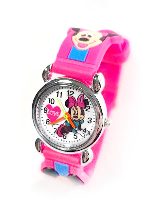 guía Asombrosamente Pensar Reloj Mickey Mouse Disney Rosa por 14,90€ - lafrikileria.com