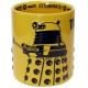 Dr. Who The Daleks embossou uma caneca