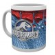 Caneca com o logotipo do Mundo Jurássico